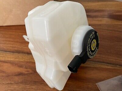 LR033628 - FREN HİDROLİK DEPO(3.0L V6/ALL - Land Rover