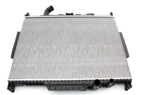 LR022741G - RADYATÖR BA 4.4L V8 DZL (VOGUE) - Nissens