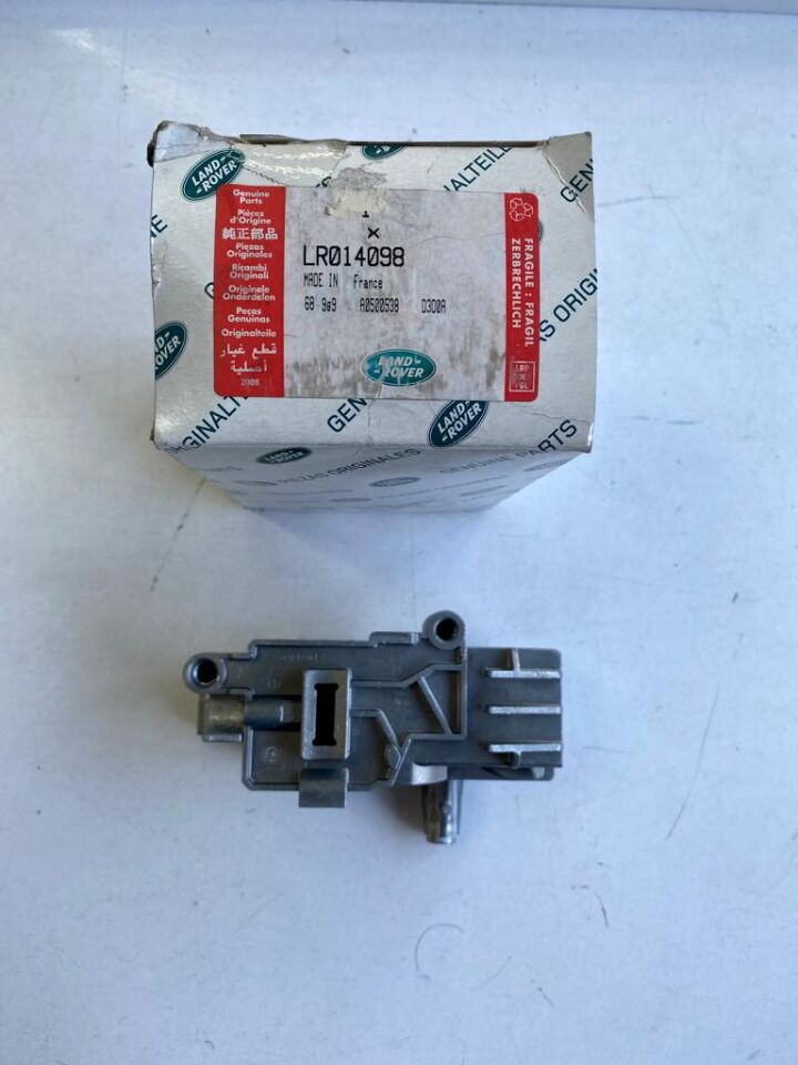 LR014098 - DİREKSİYON KİLİDİ (3.0/NWD4) - Land Rover
