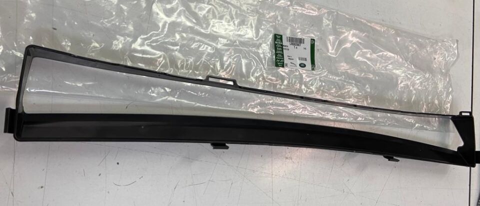 LR082887 - DEFLEKTÖR ALT (DİSC/5) - Land Rover