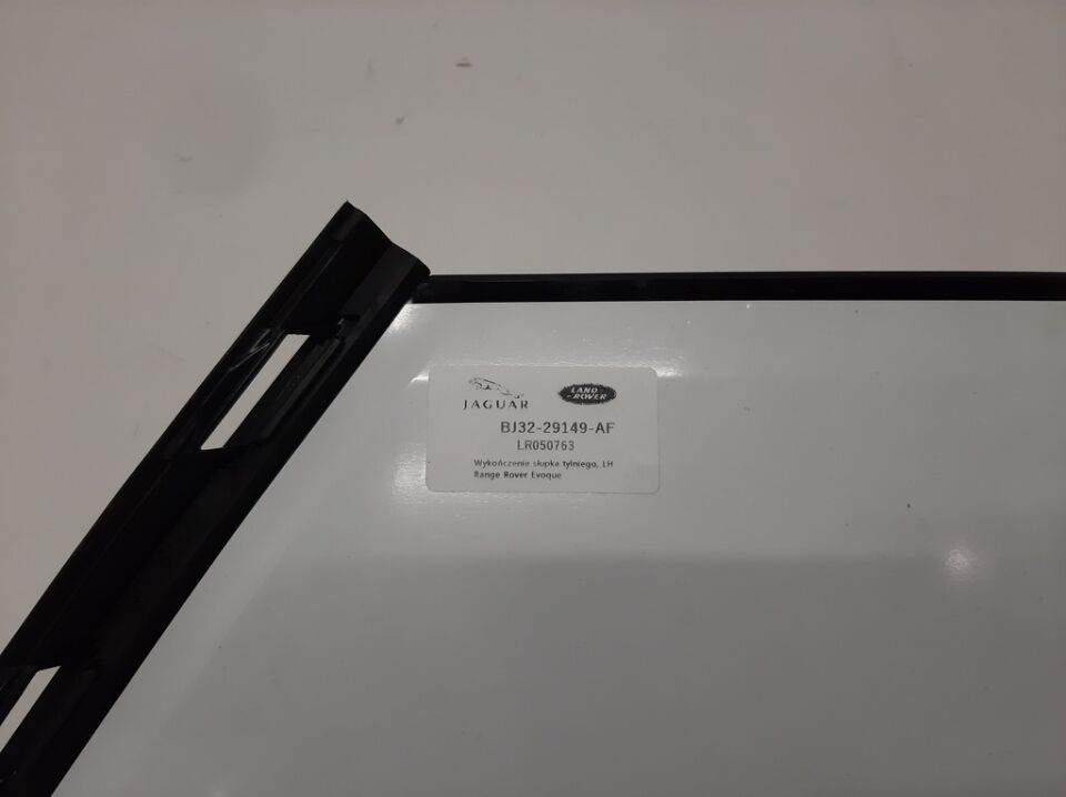 LR050763 - ARKA KÖŞE KAPLAMA SOL (EVOQUE) - Land Rover