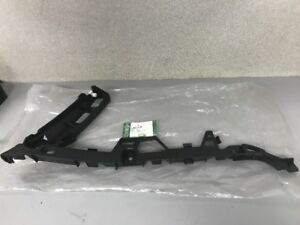 LR015110 - ARKA TAMPON BRAKET SAĞ (3.0/SPORT) - Land Rover