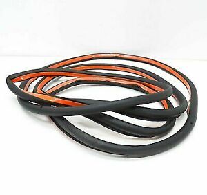 LR015154 - ÖN KAPI KASA LASTİK (NWD3/4) - Land Rover