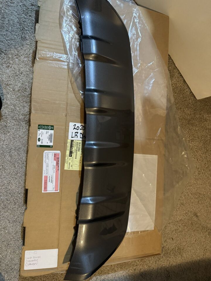 LR133664 - ARKA TAMPON ÇEKİ DEMİR KAPAĞI (DİSC.SPORT) - Land Rover