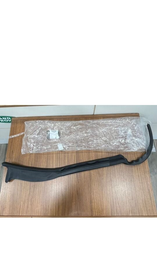 LR136827 - ARKA KAPI FİTİL SOL (VELAR) - Land Rover