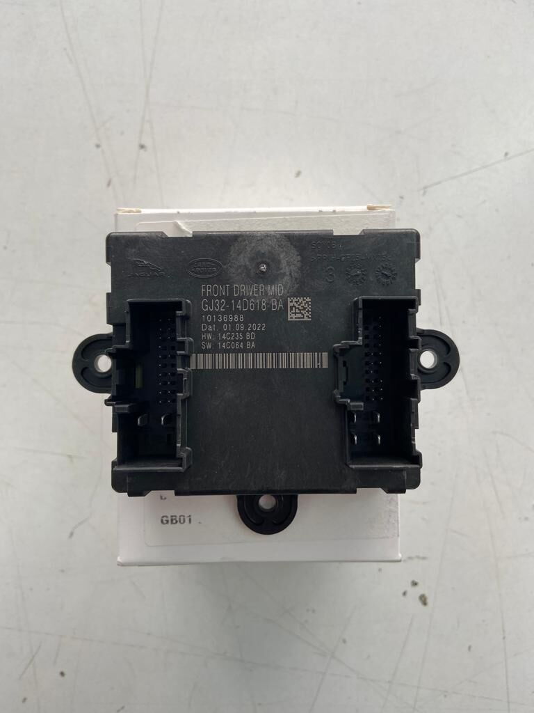 LR092132 - ÖN KAPI BEYNİ SOL (DISCO/SPORT/EVOQUE/RRS) - Land Rover