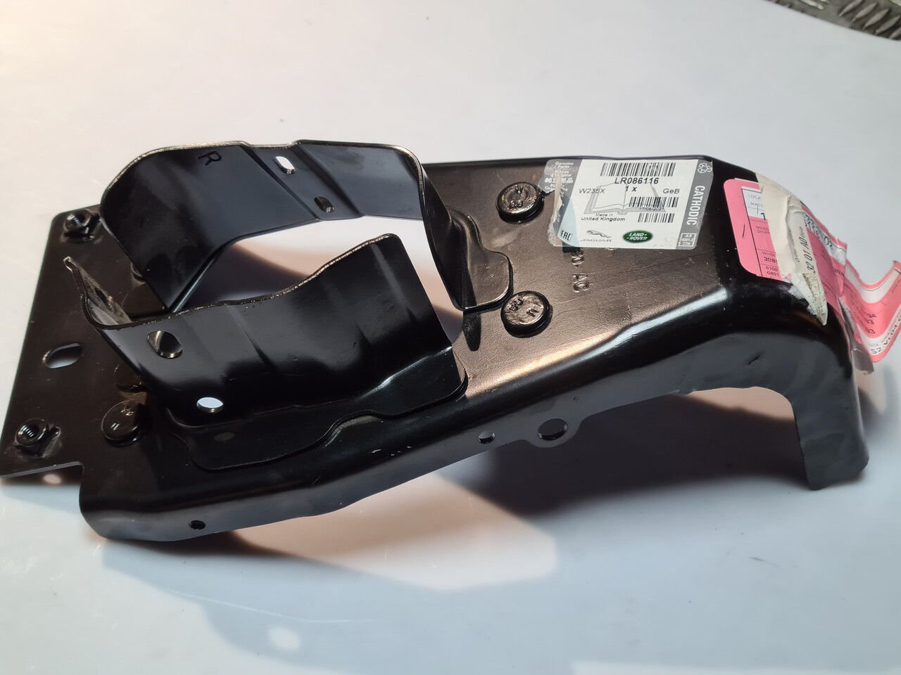 LR086116 - ÖN TAMPON TAKVİYE SAĞ (EVOQUE/DİSCO-SPORT) - Land Rover