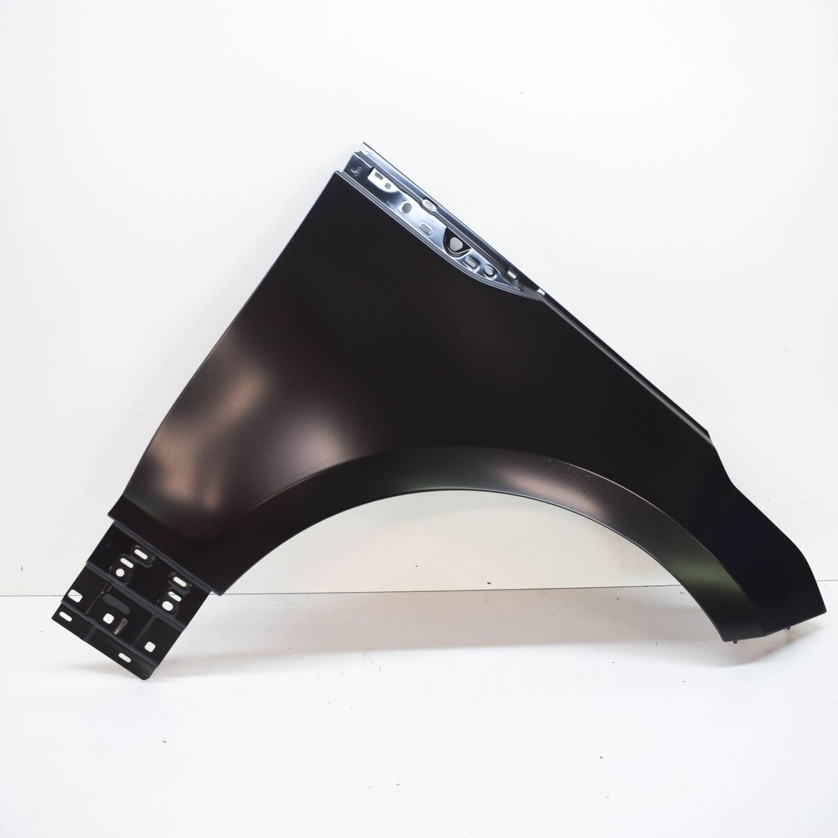 LR091698 - ÖN ÇAMURLUK SAĞ (VELAR) - Land Rover