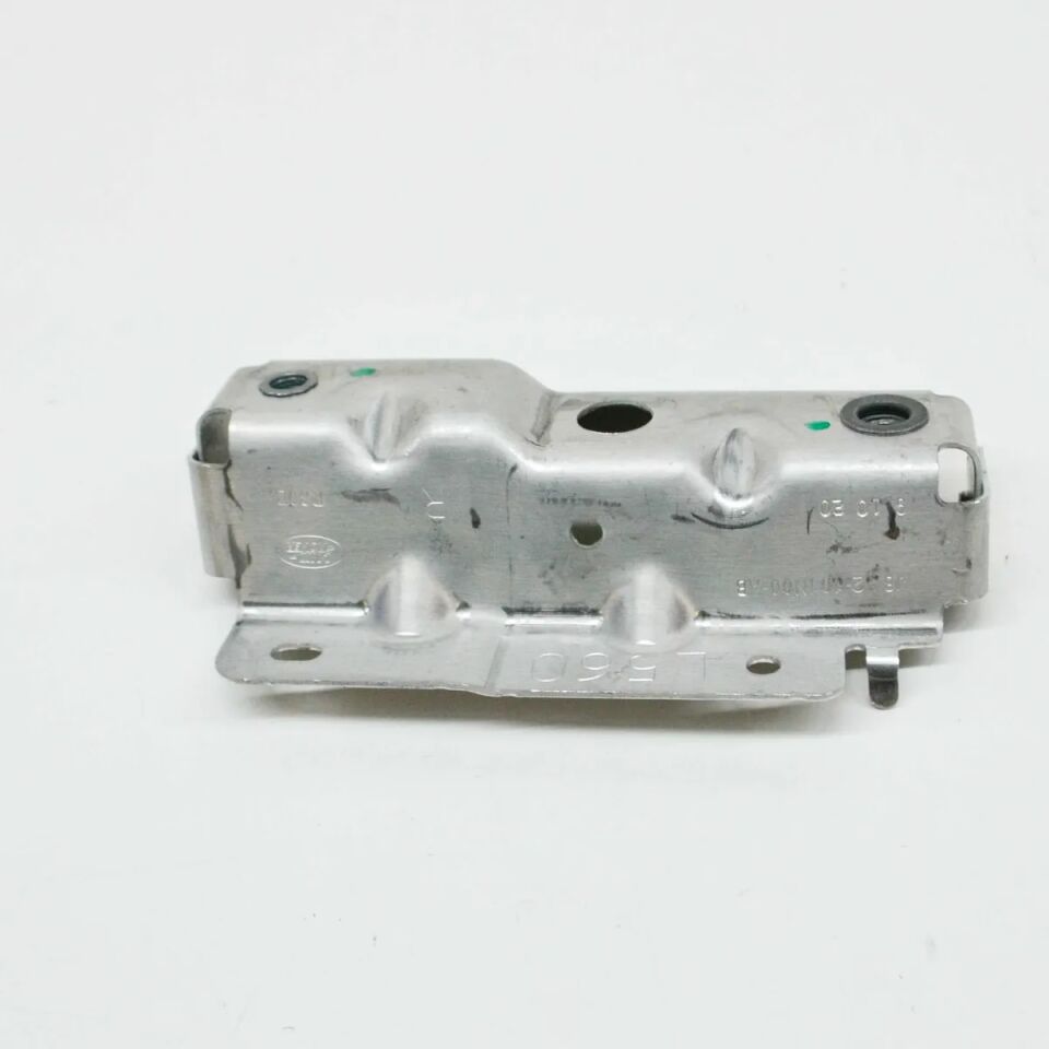 LR116370 - ÖN ÇAMURLUK ALT BRAKETİ SAĞ (VELAR ) - Land Rover