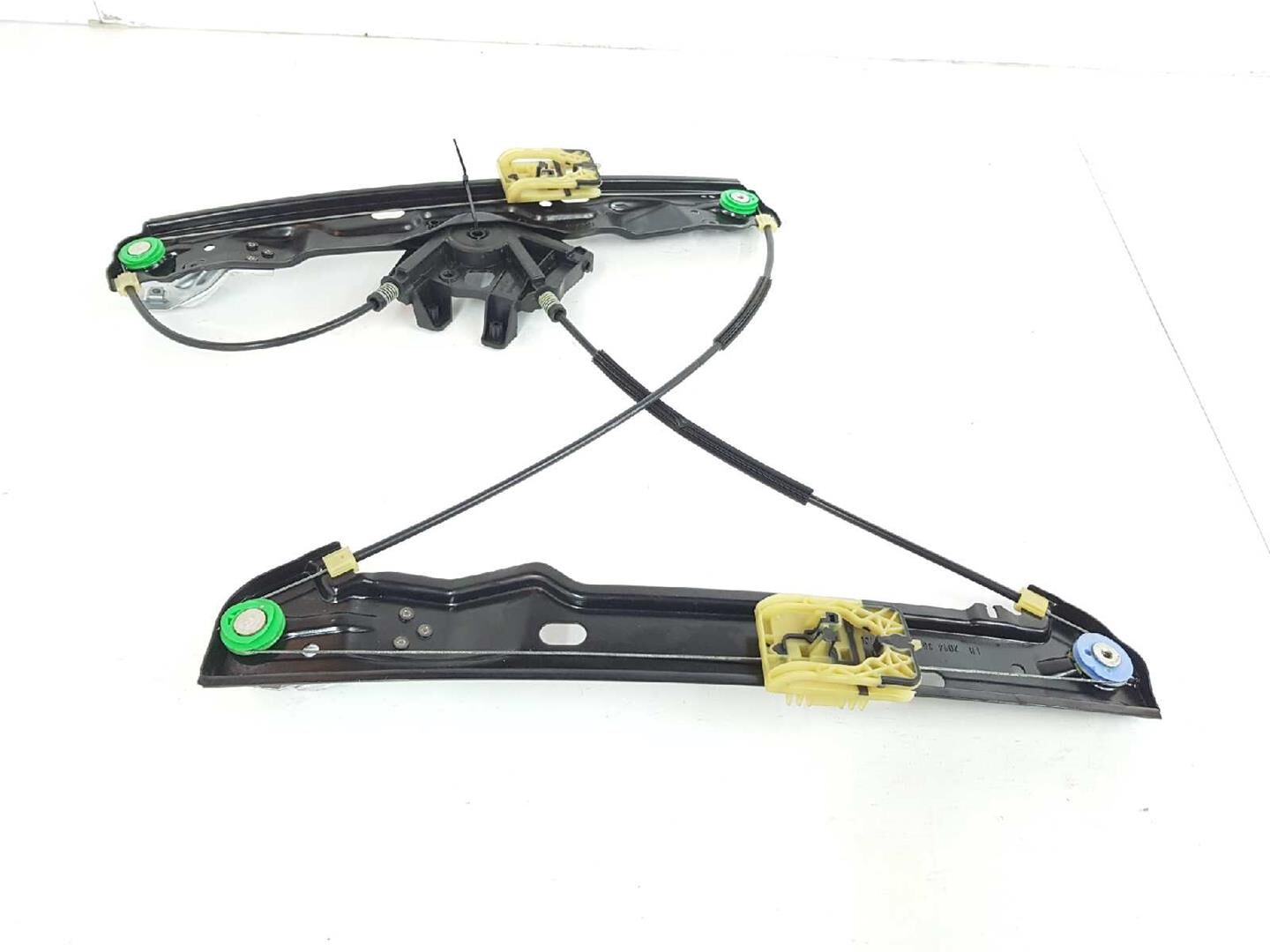 LR026717 - ARKA CAM KRİKO SAĞ (EVOQUE) - Land Rover