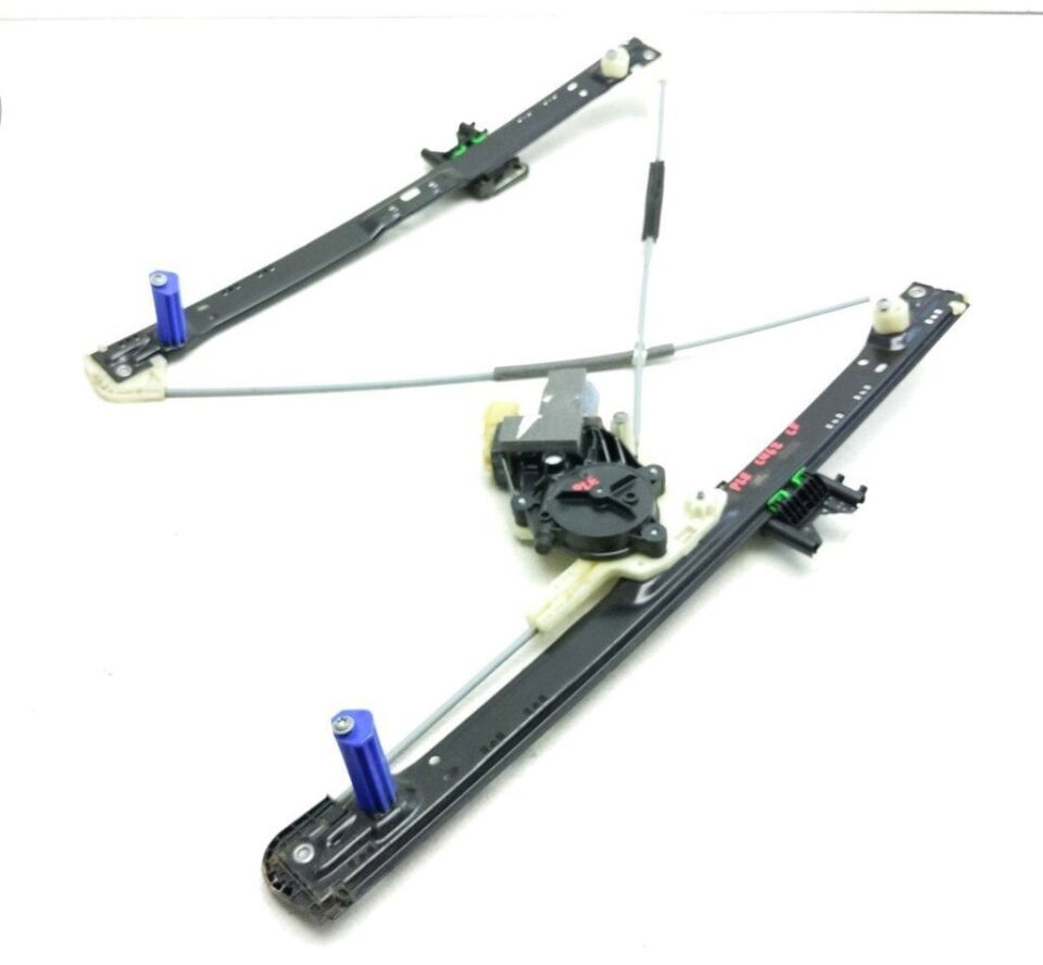 LR083211 - ÖN CAM KRİKO SOL (DİSC.S5) - Land Rover