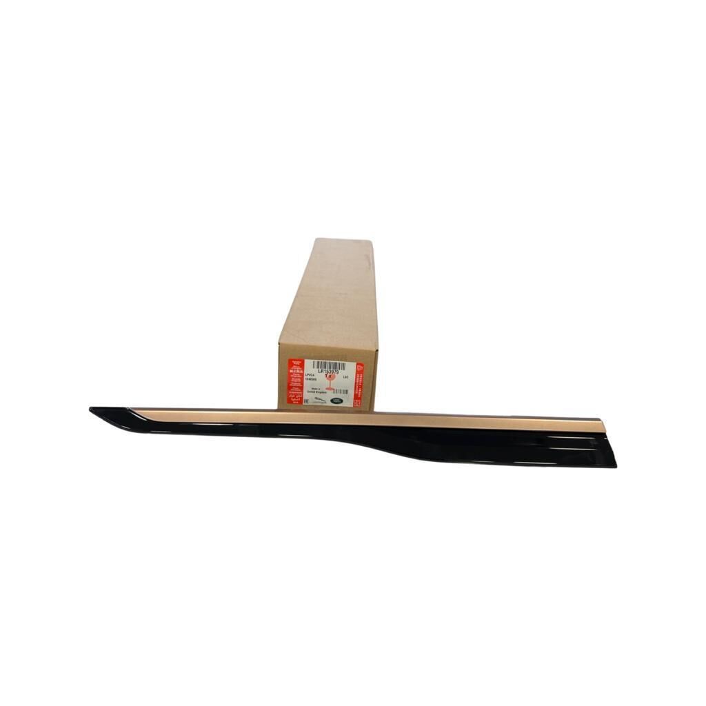 LR153979 - ÖN KAPI IZGARASI SAĞ (VELAR) - Land Rover