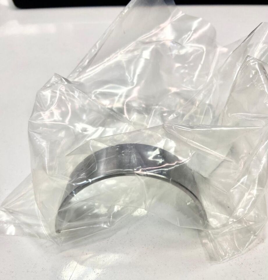 LR111063 - ANA YATAK ALT (2.0L/ALL/VELAR) - Land Rover