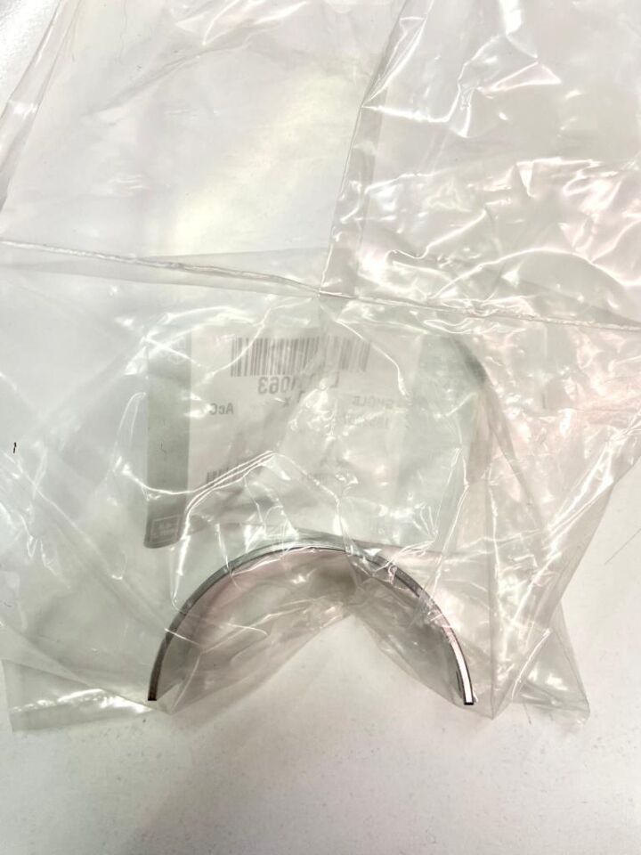 LR111063 - ANA YATAK ALT (2.0L/ALL/VELAR) - Land Rover