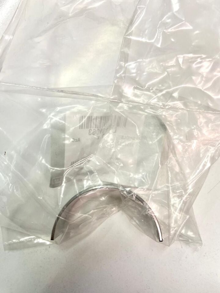 LR111063 - ANA YATAK ALT (2.0L/ALL/VELAR) - Land Rover