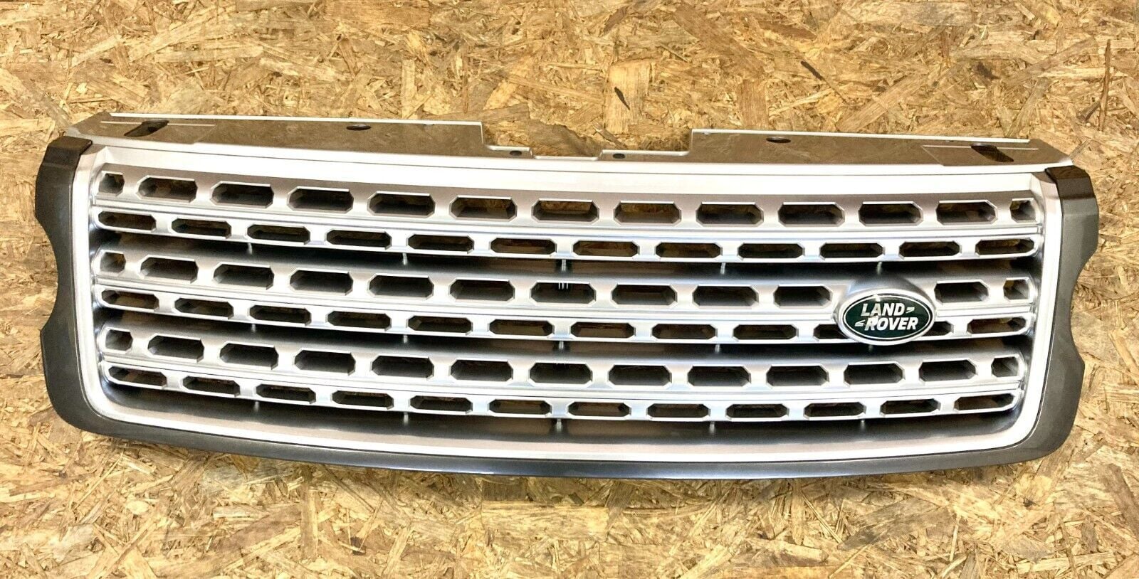 LR077427 - ÖN PANJUR/PARLAK (3.0L V6) - Land Rover