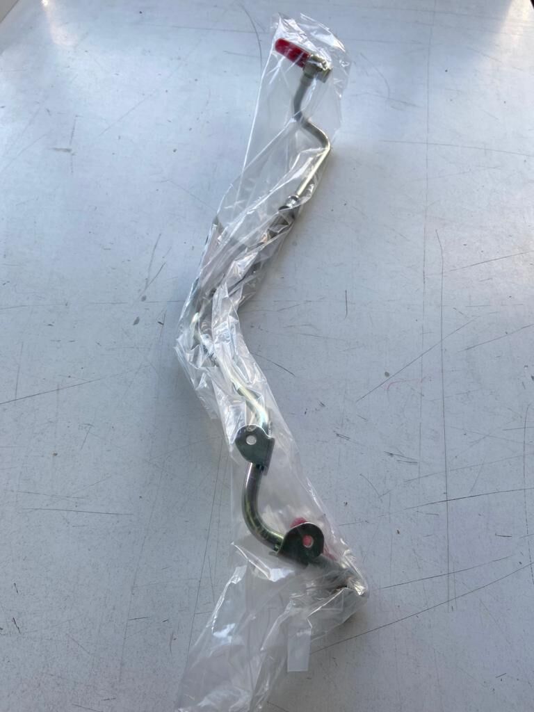 LR117595 - TURBO YAĞ BORUSU (DİSCO-SPORT/NEW-EVOQUE) - Land Rover