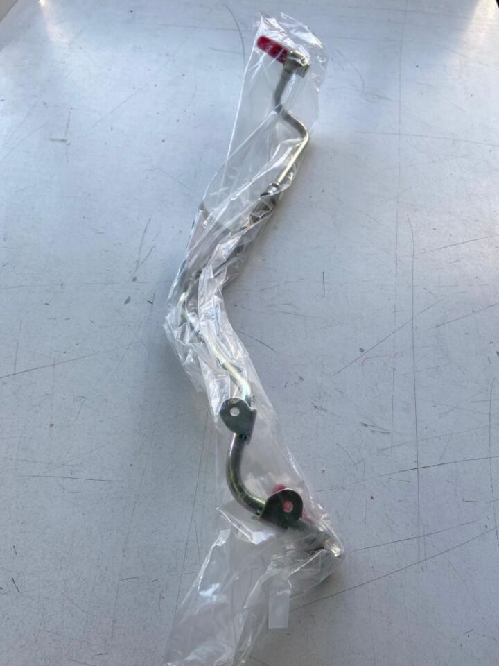 LR117595 - TURBO YAĞ BORUSU (DİSCO-SPORT/NEW-EVOQUE) - Land Rover