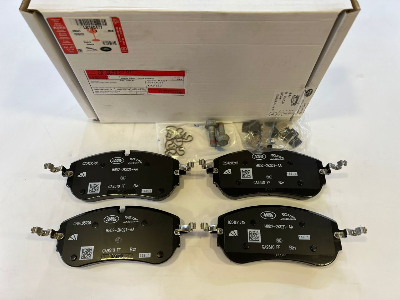 LR174900 - ÖN BALATA 2.0 DZL(NEW EVOGUE/DİSCO-SPORT) - Land Rover