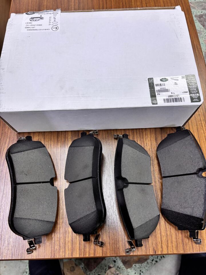 LR174900 - ÖN BALATA 2.0 DZL(NEW EVOGUE/DİSCO-SPORT) - Land Rover