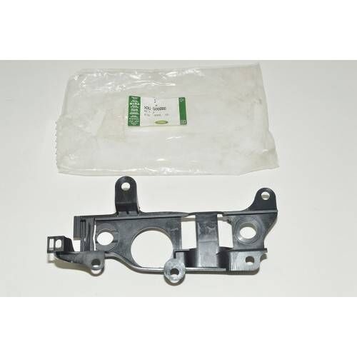 XBU500080 - ÖN FAR BRAKETİ DIŞ SAĞ (2.7) - Land Rover