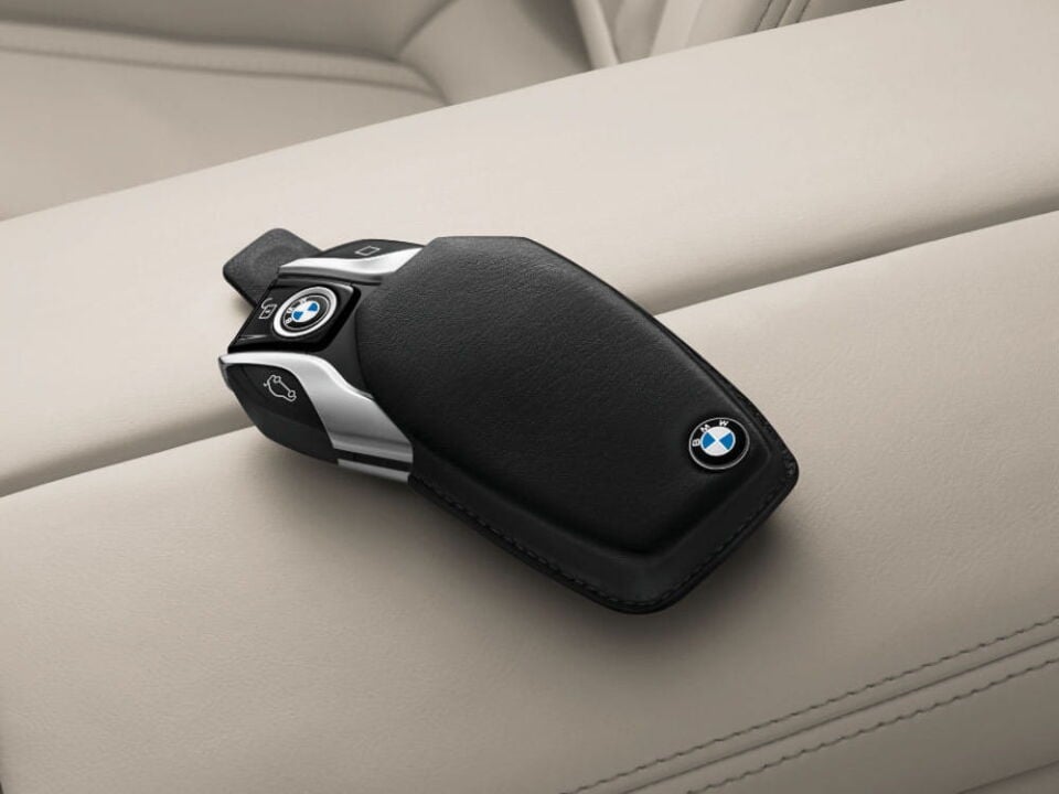 82292365436 - BMW ANAHTAR KILIFI | EKRANLI - BMW Group