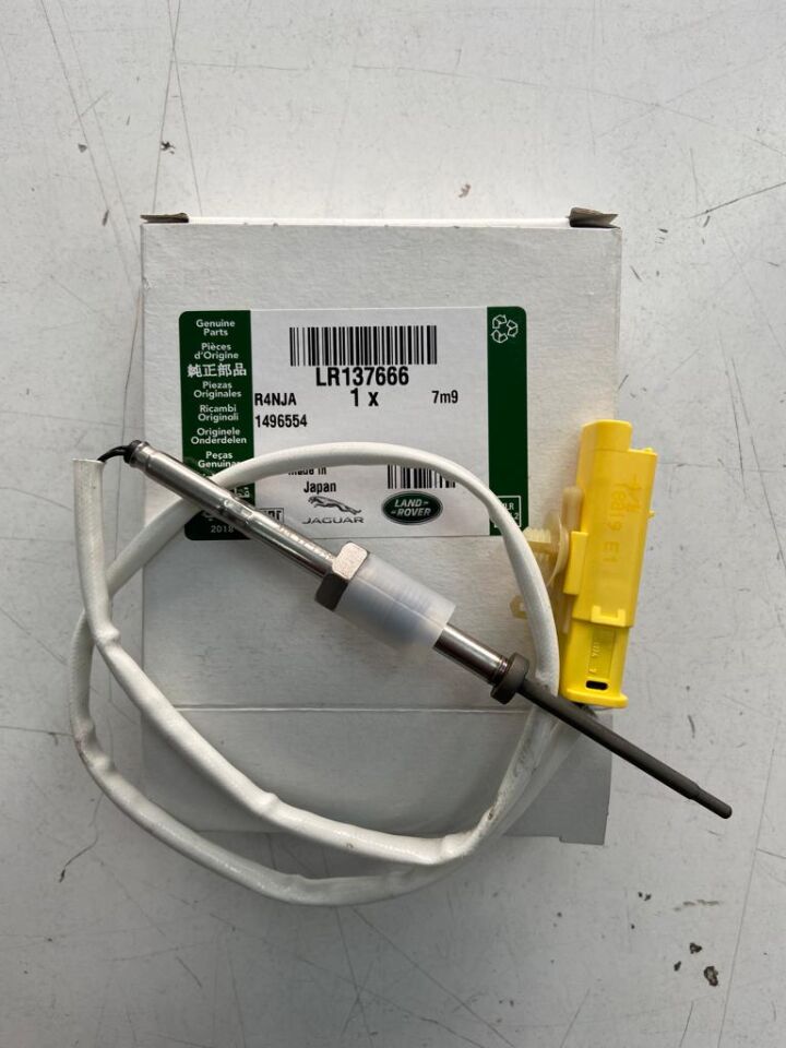 LR137666 - EGZOST ISI SENSÖRÜ ÜST (NEW/DEF) - Land Rover