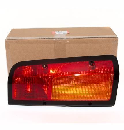 XFB000421 - ARKA STOP LAMBASI SAĞ 3A (TD5/V8) - Land Rover