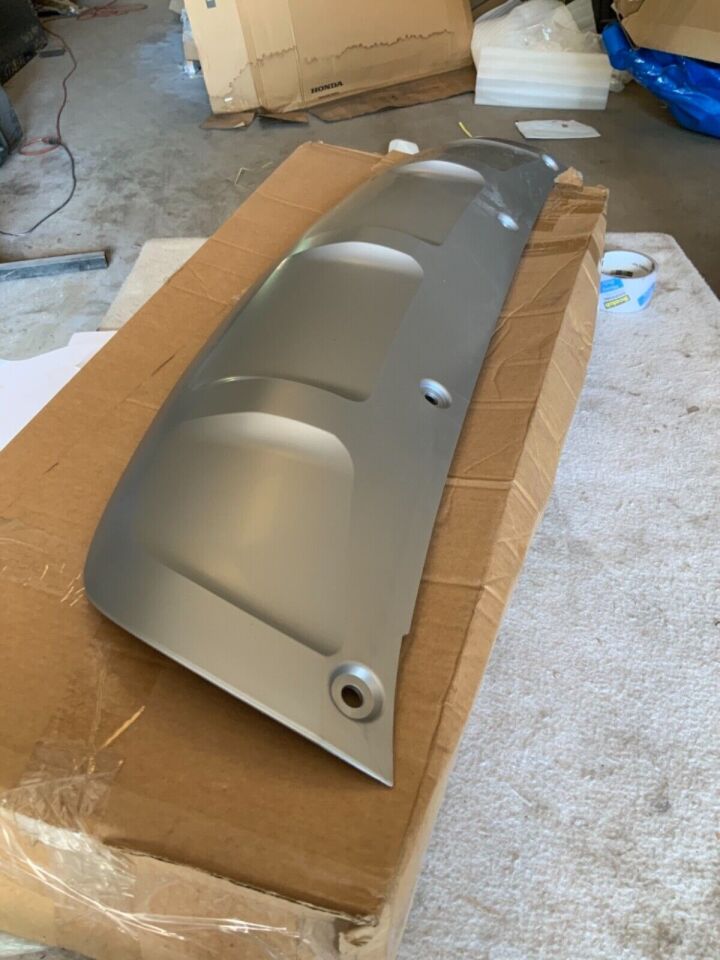 LR138688 - ÖN ÇEKİ DEMİR KAPAĞI (NEW EVOQUE) - Land Rover