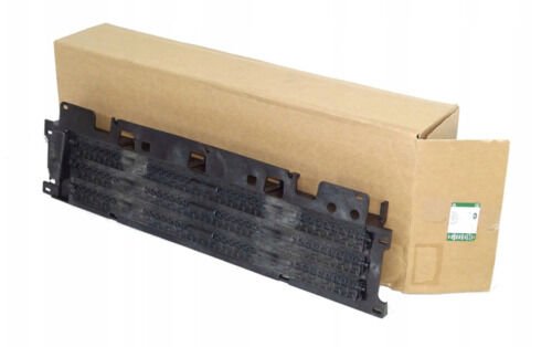 LR142974 - RADYATÖR HAVA DEFLEKTÖR (2.0L Hİ PHEV/VELAR) - Land Rover