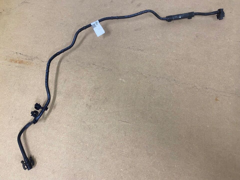 LR135919 - RADYATÖR SU DEPO HORTUM KISA (1.5 BNZ EVOGUE) - Land Rover