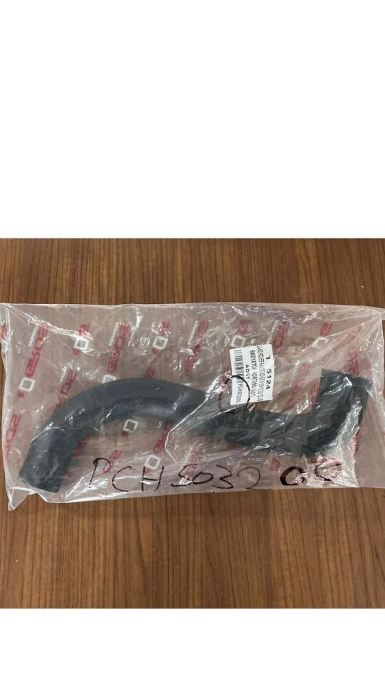 PCH503200R - RADYATÖR ÜST HORTUMU (3.6/VOGUE) - Gros