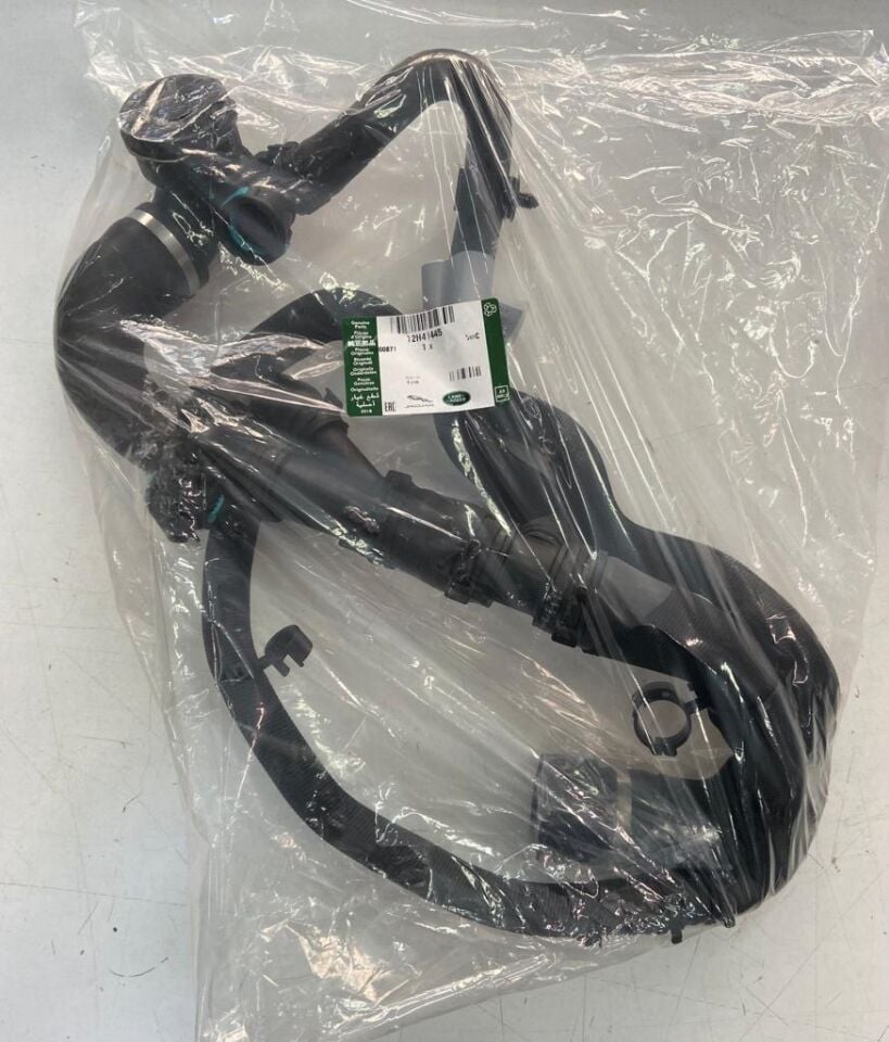 T2H41445 - RADYATÖR ALT HORTUMU (XE/AAL NEW XF ) - Land Rover