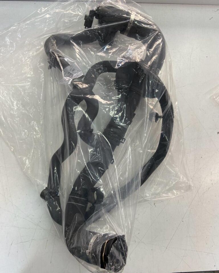 T2H41445 - RADYATÖR ALT HORTUMU (XE/AAL NEW XF ) - Land Rover