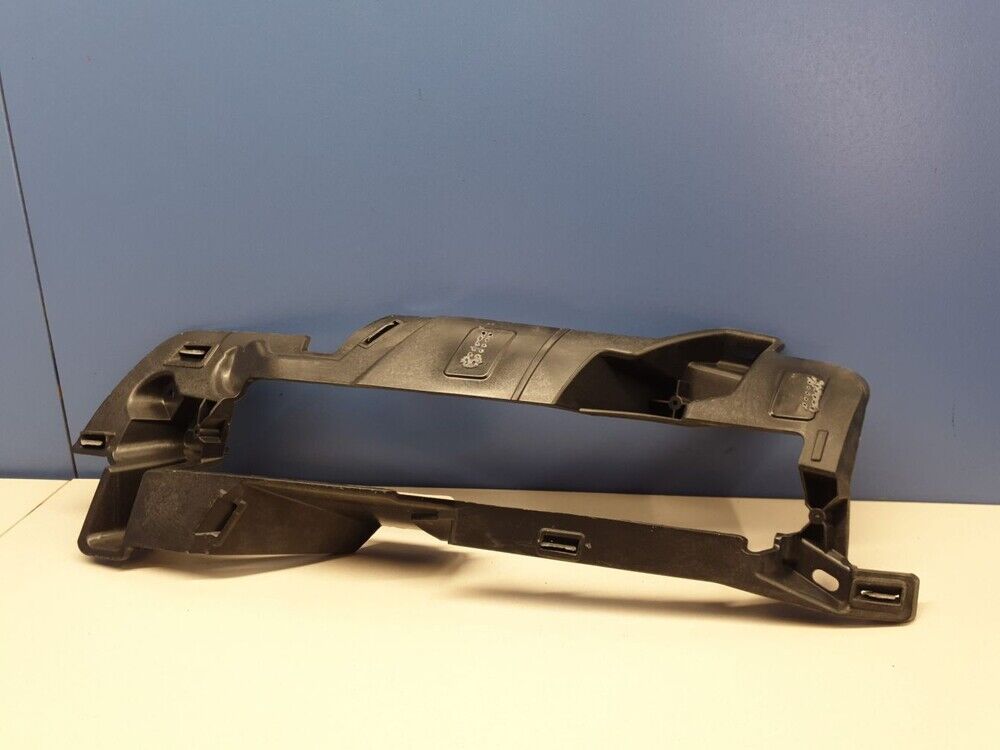 LR106936 - ÖN TAMPON BAKALİTİ SAĞ (DİSCO-5) - Land Rover