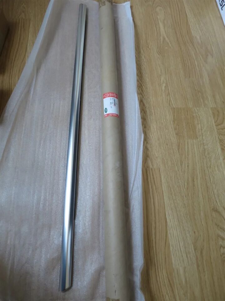 LR048560 - ARKA CAM ÇITASI ÜST SOL (EVOQUE) - Land Rover