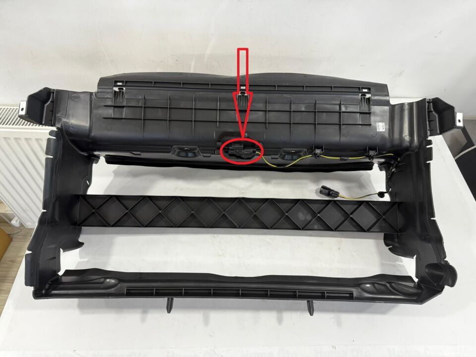 LR055300 - DEFLEKTÖR & ISI SENSÖR (3.0/NWD4) - Land Rover