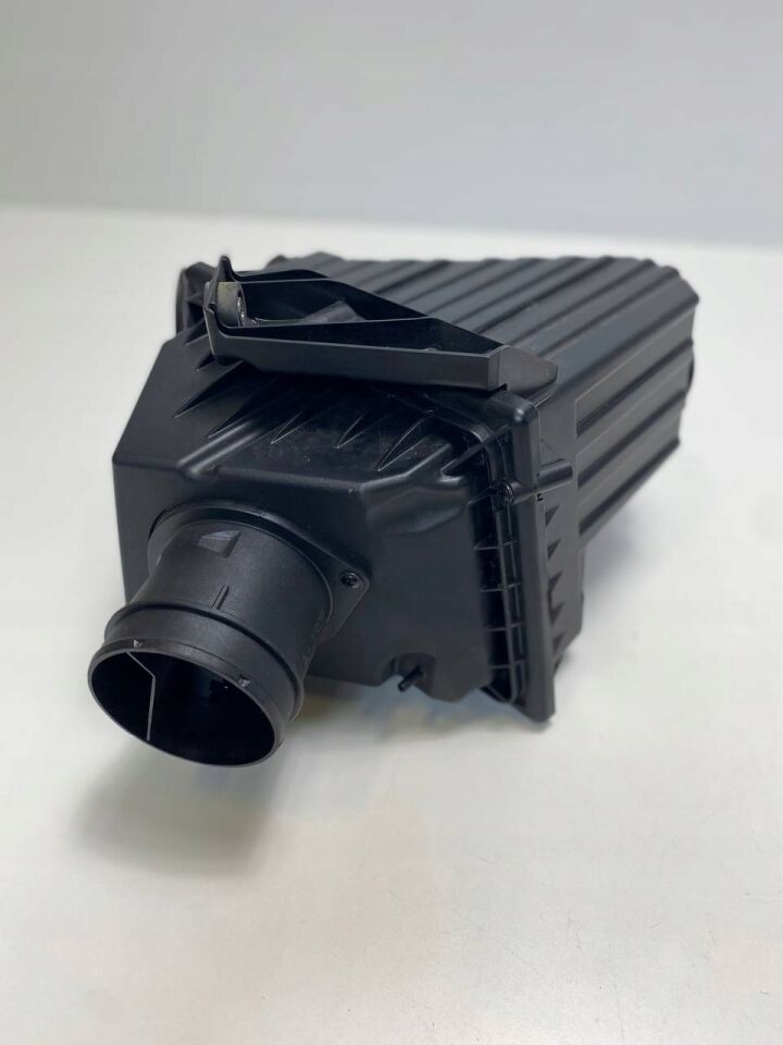 LR126064 - HAVA FİLTRE KUTUSU 2.0L(DİSCO SPORT) - Land Rover