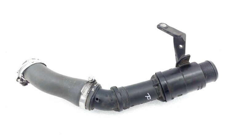 LR092414 - İNTERCOOLER HORTUMU (VELAR ) - Land Rover