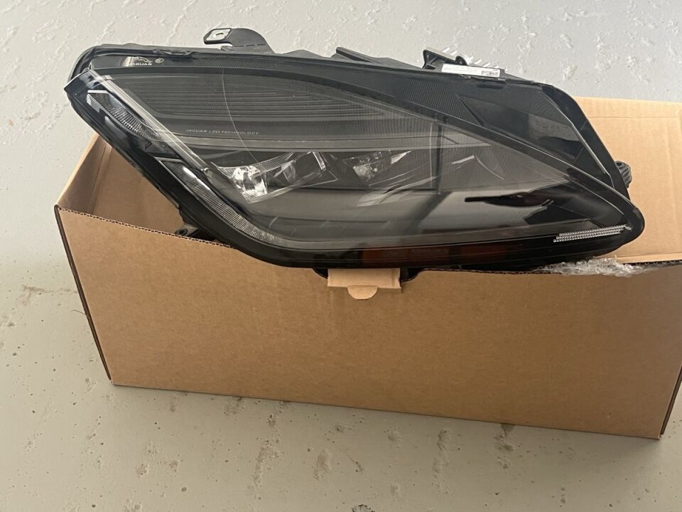 J9C37108 - ÖN FAR SAĞ (E-PACE) - Jaguar