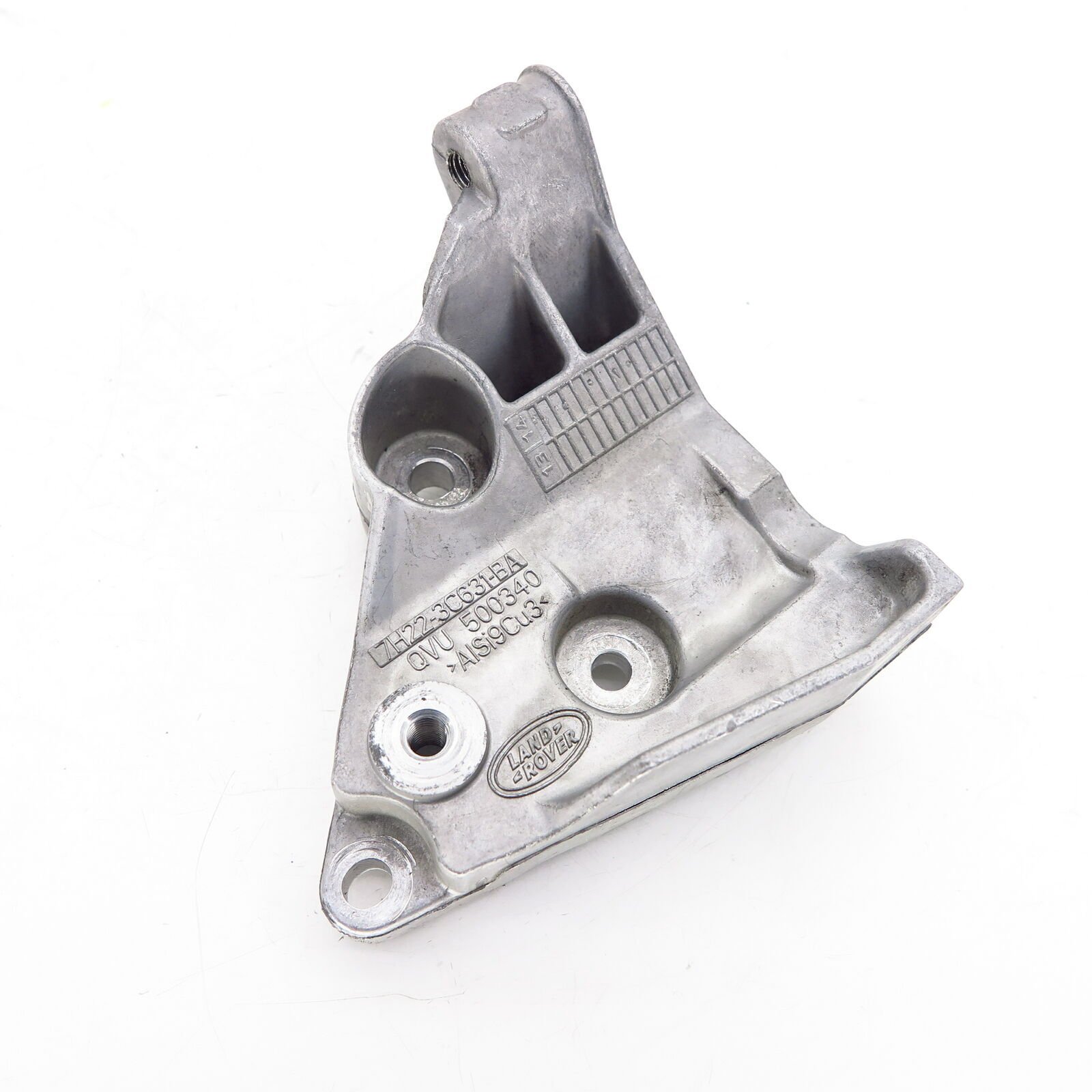 QVU500340 - DİREKSİYON POMPA BRAKET(DİSCO 3/SPORT) - Land Rover