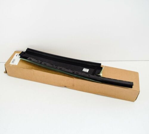 LR050772 - KAPI CAM BAKALİT ARKA SOL (EVOQUE) - Land Rover