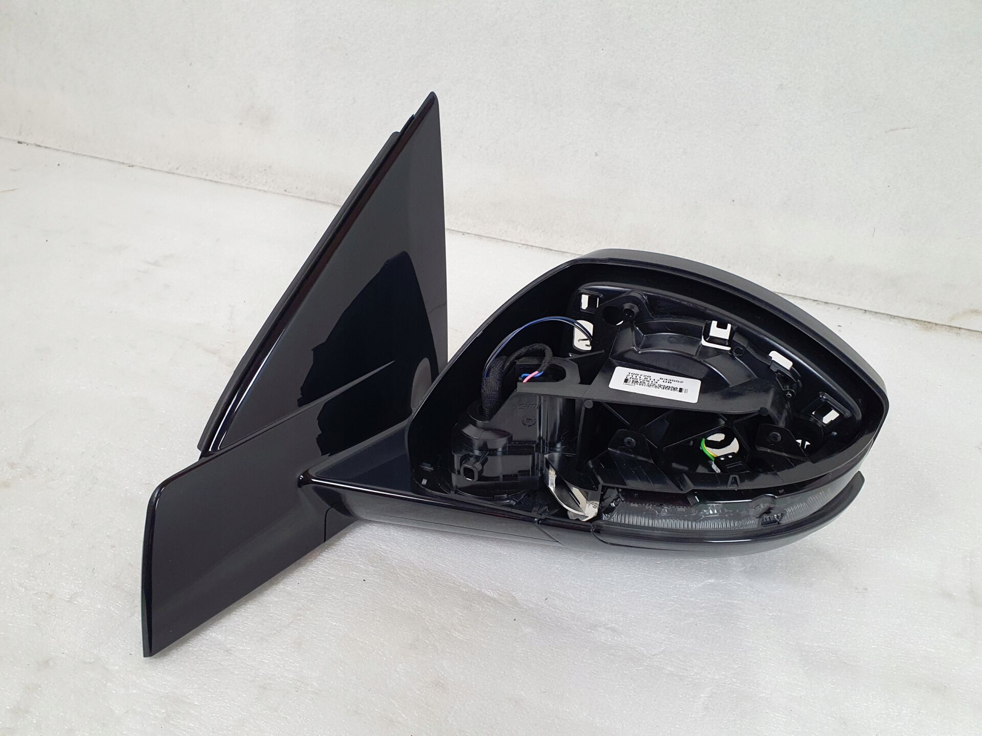 LR072913 - DIŞ AYNA SOL (DİSCOVERY SPORT) - Land Rover