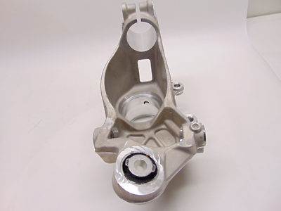 LR068883 - ARKA TAŞIYICI SAĞ (EVOQUE) - Land Rover