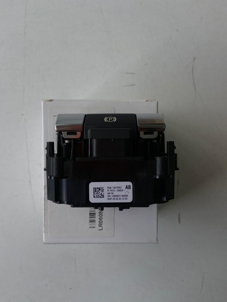 LR060857 - EL FREN DÜĞMESİ (DİSCOVERY SPORT) - Land Rover