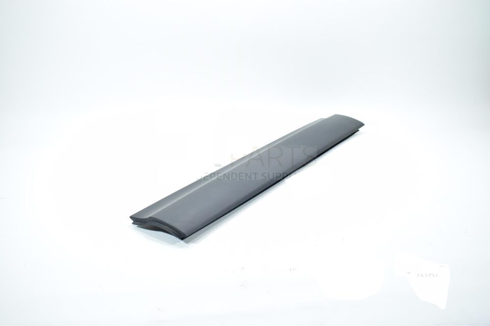 LR082943 - ÖN KAPI ALT BAKALİTİ SOL (DİSCO/5) - Land Rover