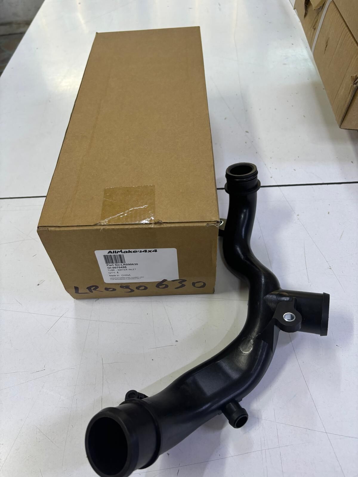 LR090630R - TERMOSTAT BORUSU (5.0L/RRS/VOGUE/2015) - Allmakes