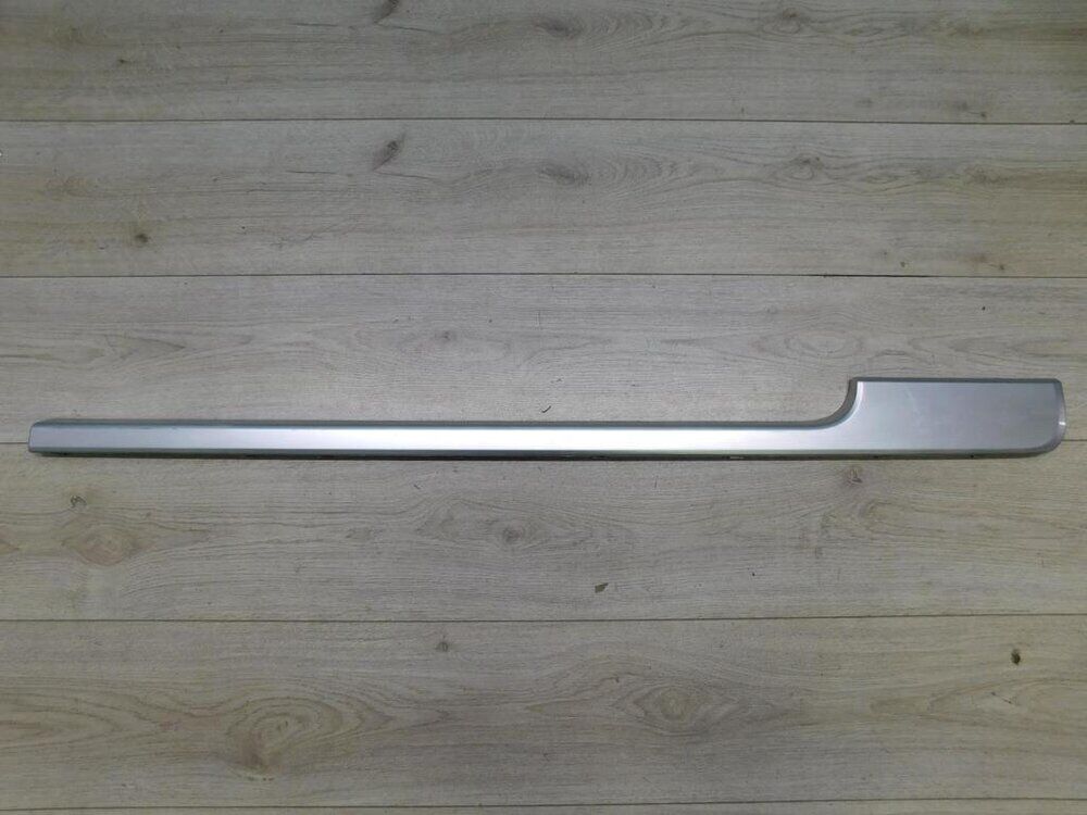 LR105108 - ÖN KAPI ALT ÇITASI SAĞ (3.0L V6) - Land Rover