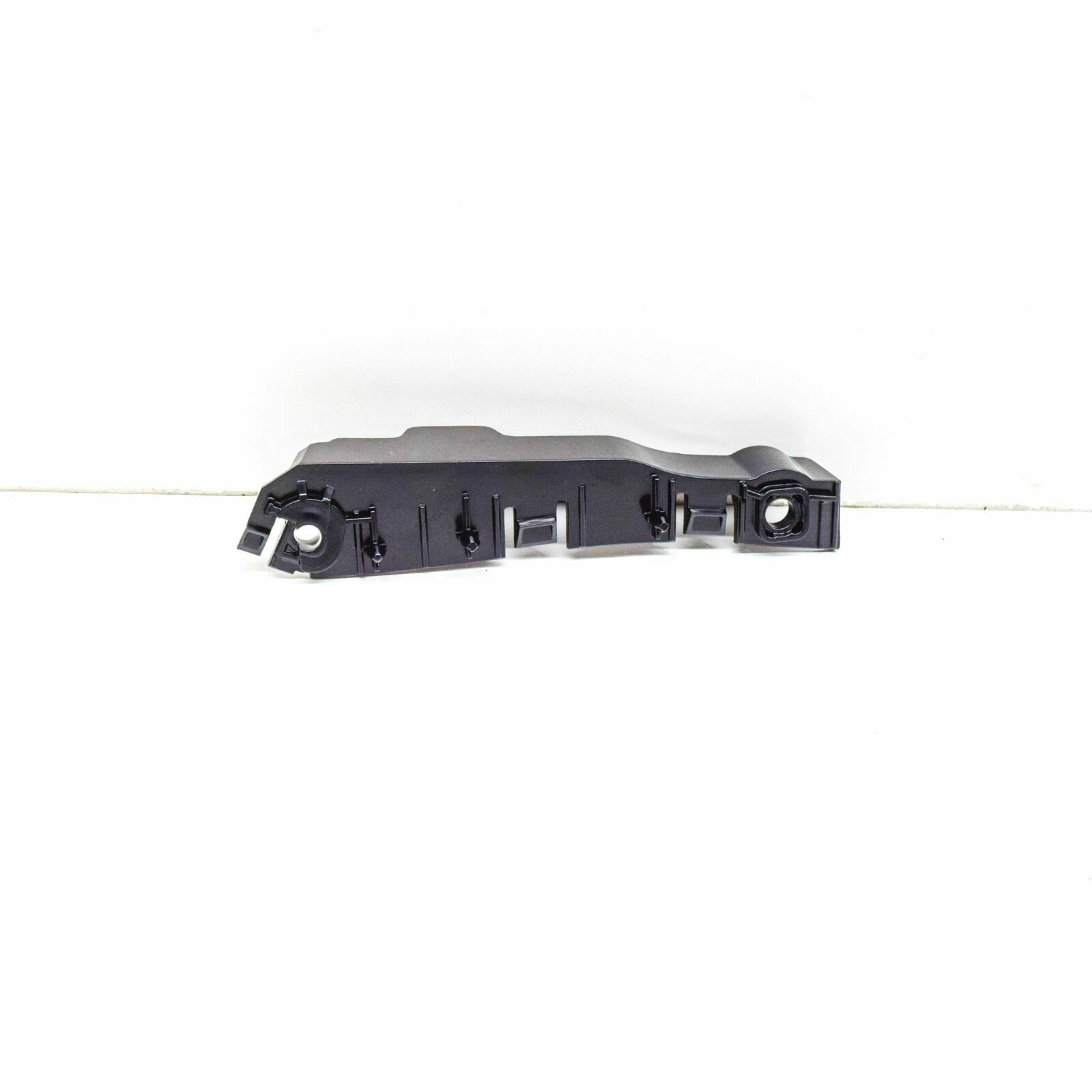 LR076776 - ÖN TAMPON BRAKETİ SAĞ (3.0L V6) - Land Rover
