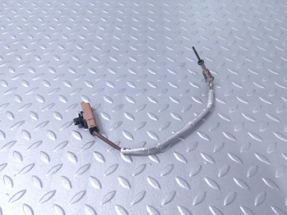 LR125271 - ORTA EGSOZ SENSÖRÜ 3.0L I6 DZL. (VOGUE/SPORT) - Land Rover